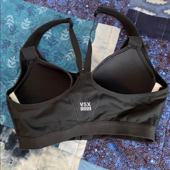 Victoria’s Secret Sport Bra - 32C - Picture 2 of 4